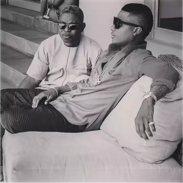 Something Is Fishy!!! Wizkid’s Manager Sunny Are Reacts To Award Saga